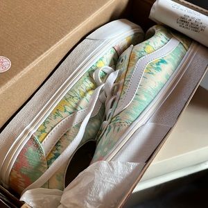 Tie dye Vans!